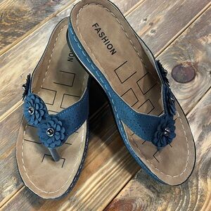 🛑 SOLD 🛑 Blue Wedge Sandal with Floral Detail